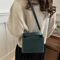 Women's Medium Pu Leather Solid Color Streetwear Sewing Thread Square Zipper Shoulder Bag main image 5