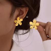 French Style Flower Plating 304 Stainless Steel 18K Gold Plated Butterfly Backs Ear Studs main image 1