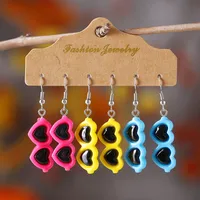 1 Set Retro Heart Shape Resin Drop Earrings main image 1