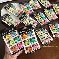 Women's Cartoon Style Solid Color Resin Hair Claws main image 2