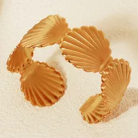 Vacation Starfish Conch Shell 304 Stainless Steel 18K Gold Plated Women's Bangle main image 9