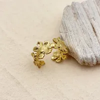 Vintage Style Flower 304 Stainless Steel Zircon 18K Gold Plated Women's Rings sku image 1