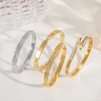 Elegant Artistic Solid Color 316 Stainless Steel  Plating Inlay Zircon 18K Gold Plated Women's Bangle main image 2