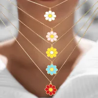 Elegant Simple Style Classic Style Daisy 201 Stainless Steel 304 Stainless Steel Women's Pendant Necklace main image 1