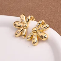 1 Pair/Package Casual Marine Style Modern Style Starfish Flower Polishing Plating Copper Zircon 18K Gold Plated Earrings main image 5