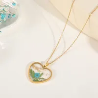 Casual Elegant Heart Shape Flower 304 Stainless Steel Plating Inlay Dried Flower 18K Gold Plated Women's Pendant Necklace main image 4