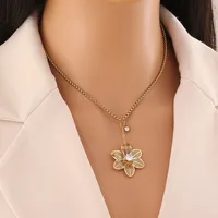 Glam Flower 304 Stainless Steel Flowers Zircon Women's Pendant Necklace Necklace main image 3