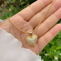 Retro Classic Style Letter Heart Shape Copper Inlay Zircon 18K Gold Plated Women's Pendant Necklace sku image 2