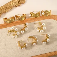 1 Pair Vacation Classic Style Solid Color Inlay Titanium Steel Pearl Ear Studs main image 1