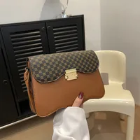 Women's Pu Leather Color Block Plaid Streetwear Sewing Thread Square Flip Cover Square Bag main image 3