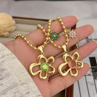 Classic Style Flower Copper Plating Zircon 18K Gold Plated Women's Pendant Necklace main image 1