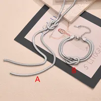 Casual Modern Style Streetwear Simple Solid Color Knot Stainless Steel Polishing Plating 18K Gold Plated Women's Bracelets Necklace Jewelry Set sku image 2