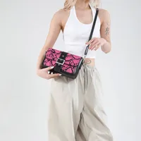 Women's Pu Leather Snakeskin Streetwear Square Buckle Shoulder Bag main image 3