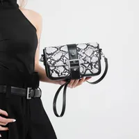 Women's Pu Leather Snakeskin Streetwear Square Buckle Shoulder Bag main image 2