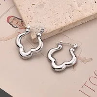 1 Pair/Package Casual Modern Style Simple Style Flower Handmade Polishing Plating 304 Stainless Steel 18K Gold Plated Colorful Plating Rose Gold Plated Earrings main image 3