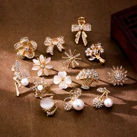 Simple Style Cat Flower Bow Knot Alloy Plating Women's Collar Pin main image 1