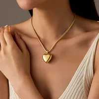 Classic Style Heart Shape 304 Stainless Steel Women's Pendant Necklace main image 9