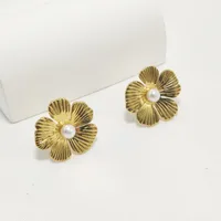 1 Pair Simple Style Commute Flower 304 Stainless Steel 18K Gold Plated Ear Studs main image 6