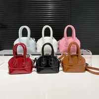 Women's Pu Leather Solid Color Streetwear Square Zipper Shoulder Bag main image 1