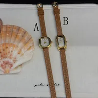 Classic Style Commute Geometric Buckle Quartz main image 2