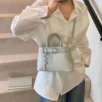 Women's Pu Leather Solid Color Classic Style Square Zipper Shoulder Bag main image 4