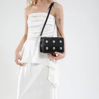 Women's Pu Leather Solid Color Streetwear Rivet Square Magnetic Buckle Square Bag main image 3