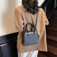Women's Small Pu Leather Letter Streetwear Square Zipper Shoulder Bag main image 5