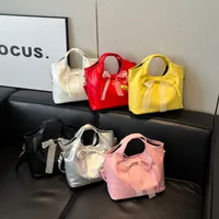 Women's Large Pu Leather Solid Color Bow Knot Streetwear Lace Bucket Zipper Shoulder Bag main image 1