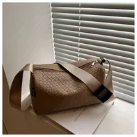 Women's Medium PU Solid Color Elegant Streetwear Square Zipper Pillow Shape Bag sku image 3