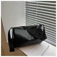 Women's Medium PU Solid Color Elegant Streetwear Square Zipper Pillow Shape Bag sku image 1
