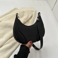 Women's Pu Leather Solid Color Streetwear Sewing Thread Dumpling Shape Zipper Shoulder Bag sku image 1