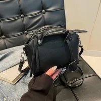 Women's Pu Leather Solid Color Streetwear Square Zipper Shoulder Bag sku image 2