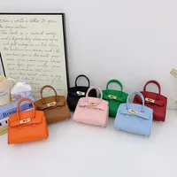 Girl'S Pu Leather Solid Color Classic Style Streetwear Square Lock Clasp Shoulder Bag main image 1