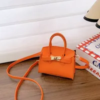 Girl'S Pu Leather Solid Color Classic Style Streetwear Square Lock Clasp Shoulder Bag sku image 3
