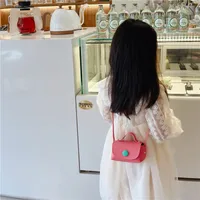 Girl'S Pu Leather Solid Color Elegant Streetwear Square Magnetic Buckle Shoulder Bag Handbag main image 5