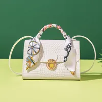 Women's PU Printing Solid Color Classic Style Streetwear Square Lock Clasp Shoulder Bag Handbag Square Bag main image 1