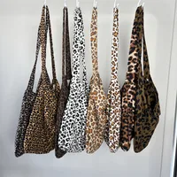 Women's Corduroy Printing Flower Leopard Classic Style Streetwear Square Open Shoulder Bag main image 4