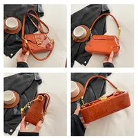 Women's PU Solid Color Classic Style Streetwear Square Lock Clasp Underarm Bag main image 3