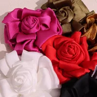 Elegant Lady Flower Cloth Women's Brooches main image 2