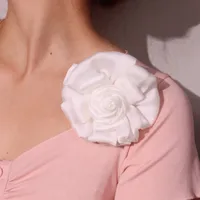 Elegant Lady Flower Cloth Women's Brooches sku image 1