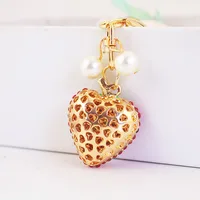 1 Piece Cute Artistic Strawberry Alloy Inlay Rhinestones Keychain main image 4