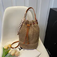 Women's Braid Solid Color Vacation Streetwear Cylindrical String Shoulder Bag main image 5