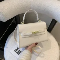 Women's Pu Leather Solid Color Streetwear Square Flip Cover Lock Clasp Shoulder Bag main image 2