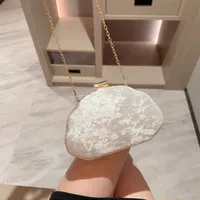 New Autumn And Winter Vintage Velvet Bag Evening Bag Bridal Bag Simple And Stylish Clutch Bag Shell Bag Crossbody Bag main image 5