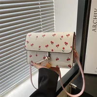 Fresh And Beautiful Fashion Handbag Women's Spring And Summer  New Fashionable Shoulder Crossbody Bag Stylish Joker Small Square Bag sku image 2