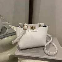 Vintage Small Crowdbag Women's  Summer New Fashionable Texturized Portable Shoulder Bag Casual Simple Crossbody Bag sku image 2