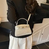 Women's Pu Leather Solid Color Elegant Streetwear Square Magnetic Buckle Shoulder Bag main image 4