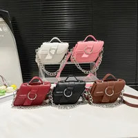 Women's Pu Leather Solid Color Streetwear Square Zipper Magnetic Buckle Shoulder Bag main image 1