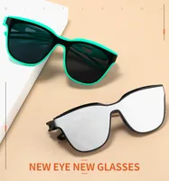 New Sunglasses T22112 main image 1