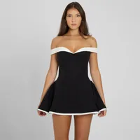 Wholesale  Women's Clothing  Spring New Contrast Color Design Sexy Tube Bra Slim Flounced Dress sku image 3